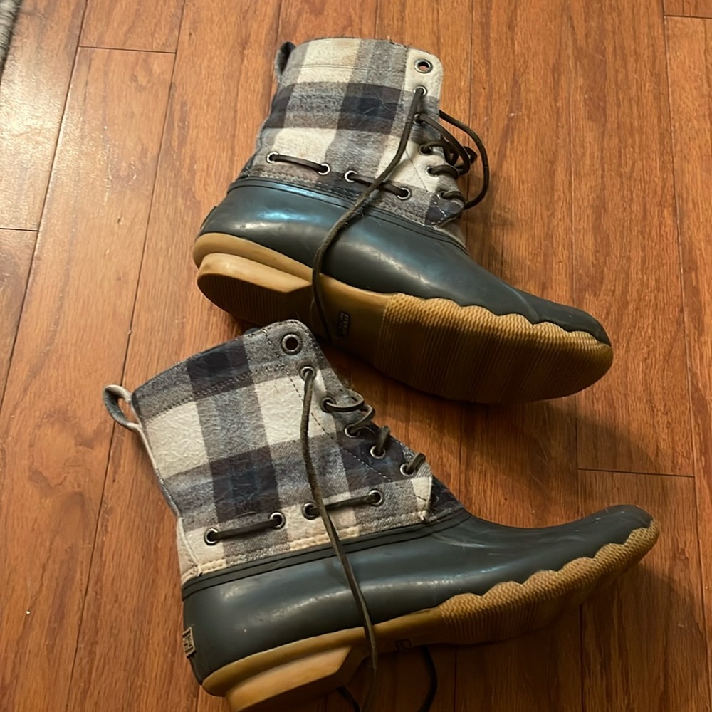 Sperry duck boots
